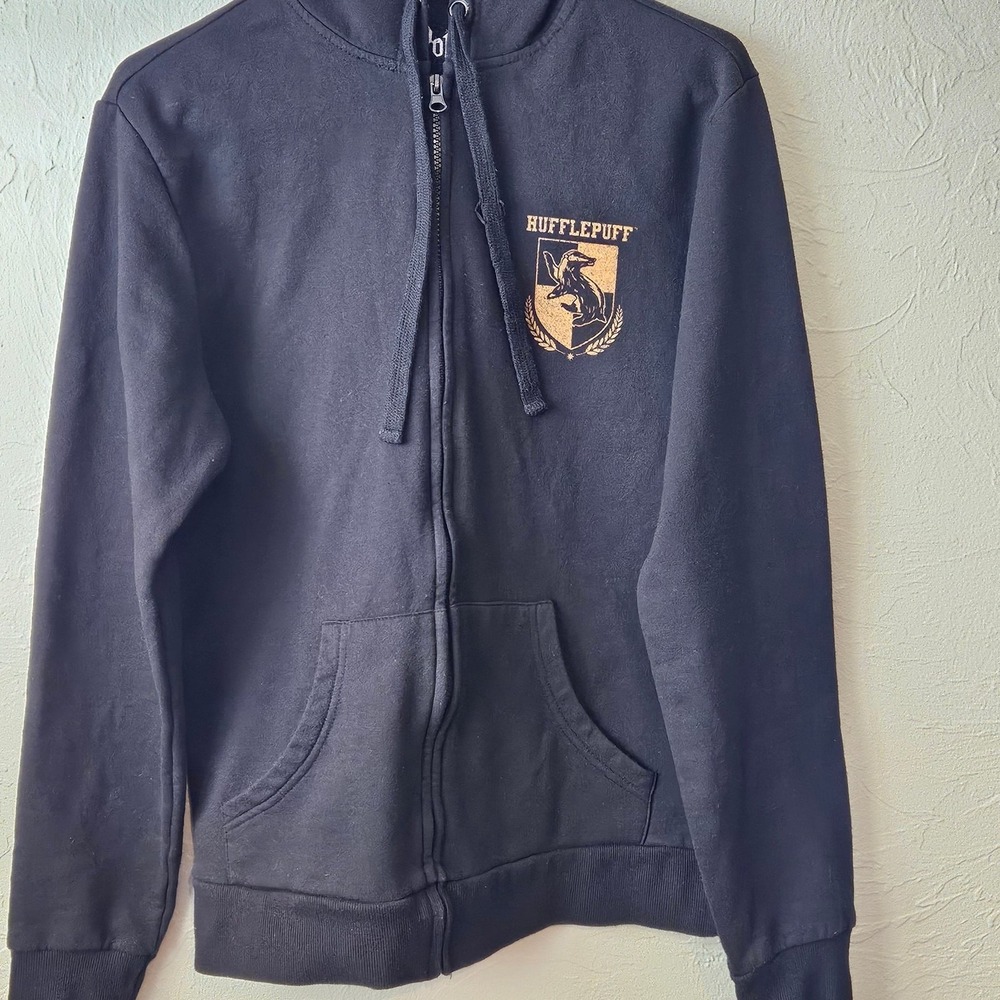 The Wizarding World of Harry Potter Hufflepuff Quidditch Zip-Up Hoodie‎